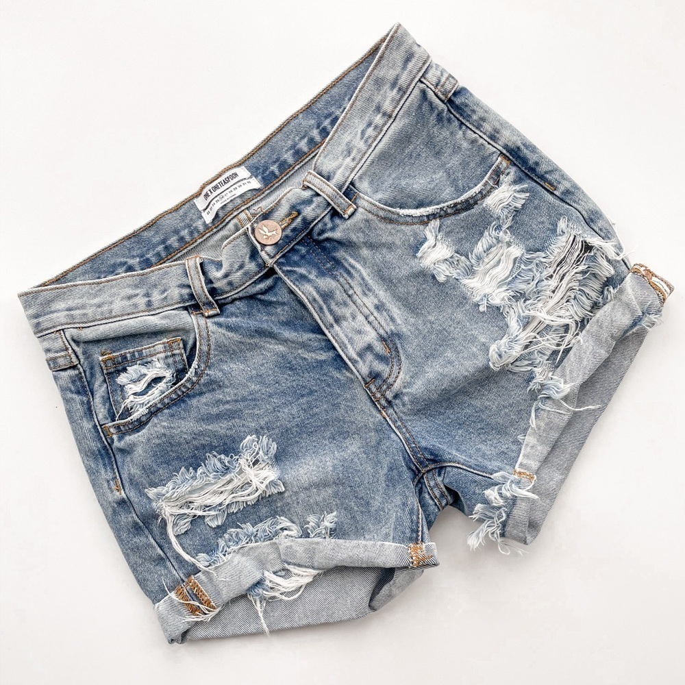 One Teaspoon Shorts - Picture 10 of 11